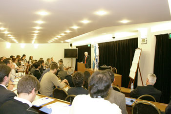 Gran convocatoria en el Primer Encuentro de L�deres J�venes