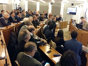 Metal�rgicos y funcionarios reunidos por proyectos de Participaci�n P�blico Privada