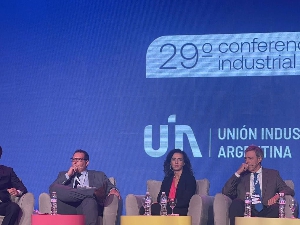 Participaci�n de ADIMRA en la 29� conferencia industrial de la UIA 