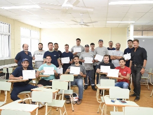 LOS PARTICIPANTES DEL CURSO DE MANTENIMIENTO MEC�NICO RECIBIERON SUS DIPLOMAS 