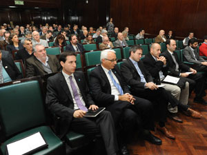 Oil & Gas: Nuevo encuentro por sustituci�n de importaciones en YPF