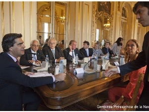 Capitanich recibi� a representantes de la industria metalmec�nica